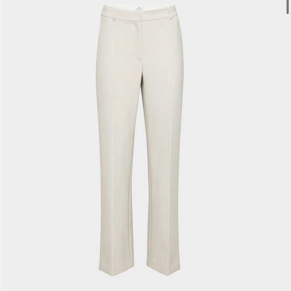 Aritzia Babaton Cream Straight Leg Women's Pants. Size 8 “short”